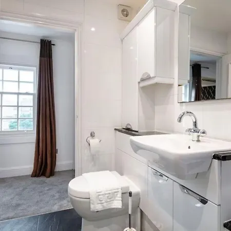 Grazioso Con 3 Da Letto Nel Centro Di * Dublin
