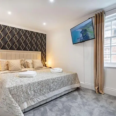 Grazioso Con 3 Da Letto Nel Centro Di Appartement
