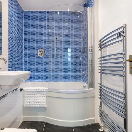 Appartement Grazioso Con 3 Da Letto Nel Centro Di *